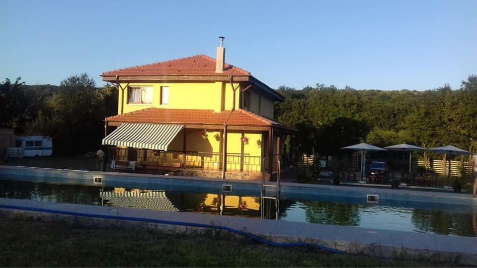 Pensiunea Casa Vanatorului Hotel Oteleni Buitenkant foto
