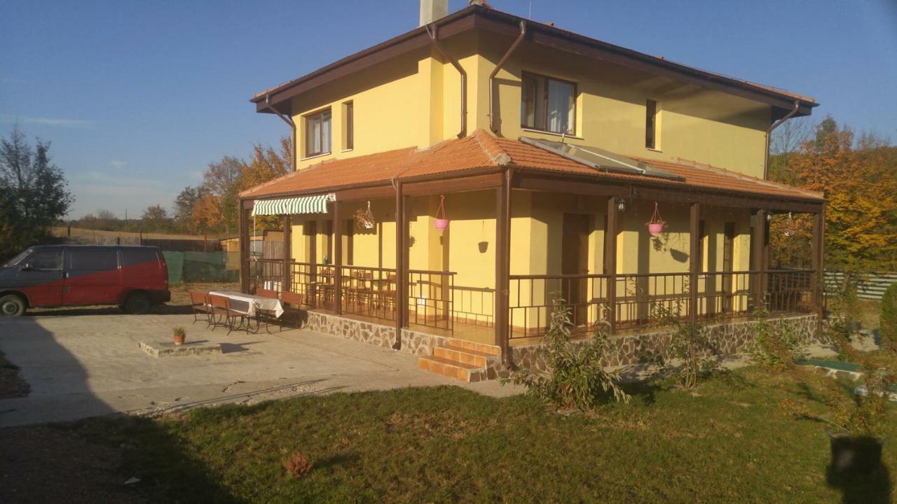 Pensiunea Casa Vanatorului Hotel Oteleni Buitenkant foto